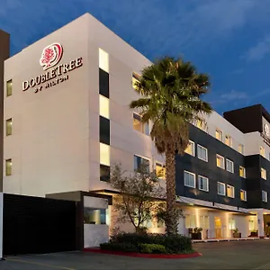 Doubletree By Hilton Hotel
